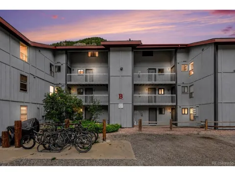 1901 Clear Creek Drive #B302