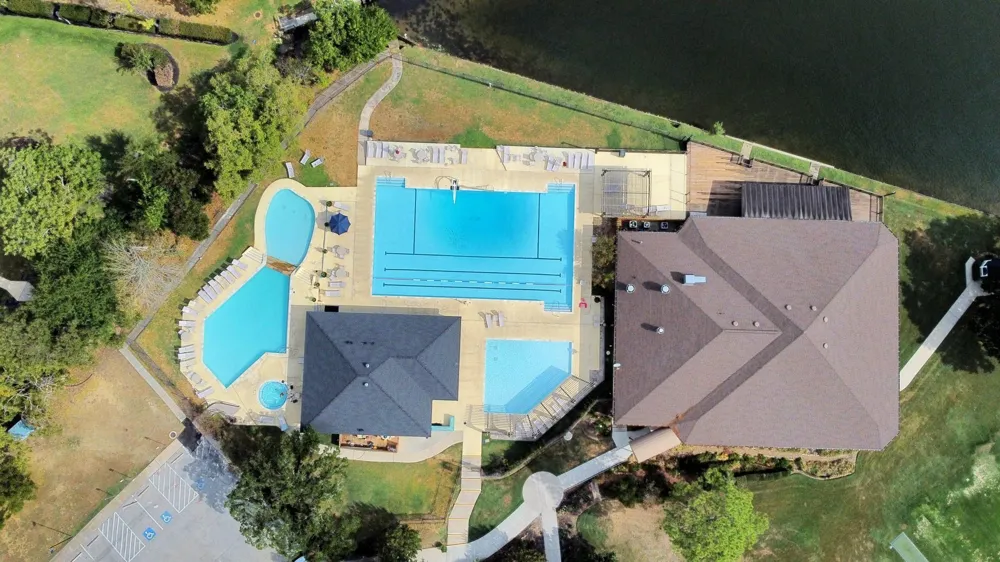 176 April Point Drive Conroe, TX 77356