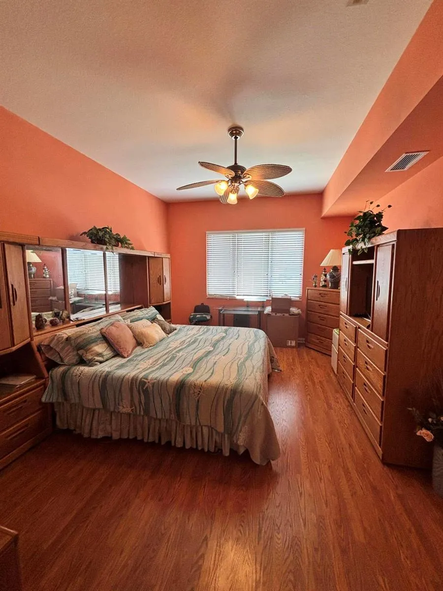2 E HARBOUR ISLE DRIVE E #203 Fort Pierce, FL 34949