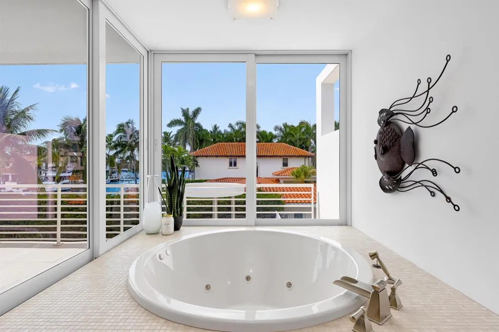 500 Isle Of Capri Drive Fort Lauderdale, FL 33301