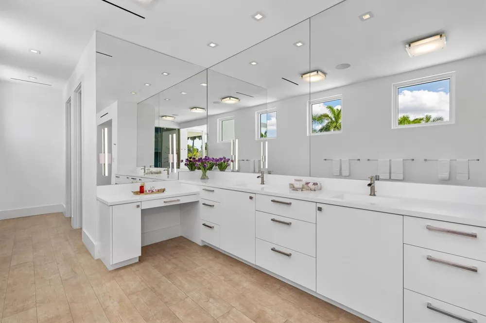 500 Isle Of Capri Drive Fort Lauderdale, FL 33301