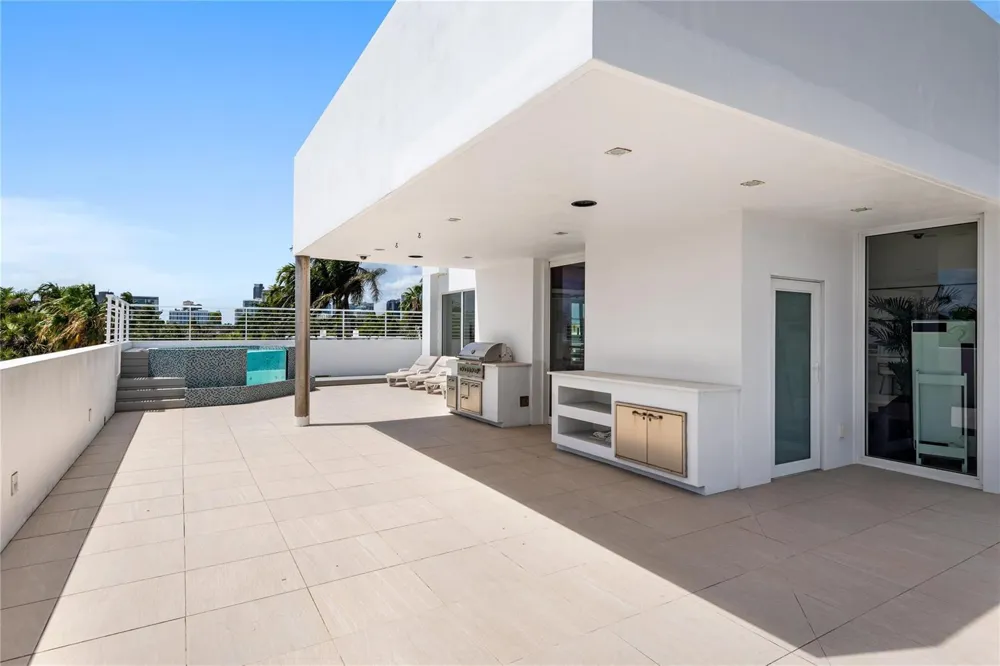 500 Isle Of Capri Drive Fort Lauderdale, FL 33301