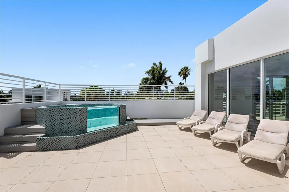 500 Isle Of Capri Drive Fort Lauderdale, FL 33301