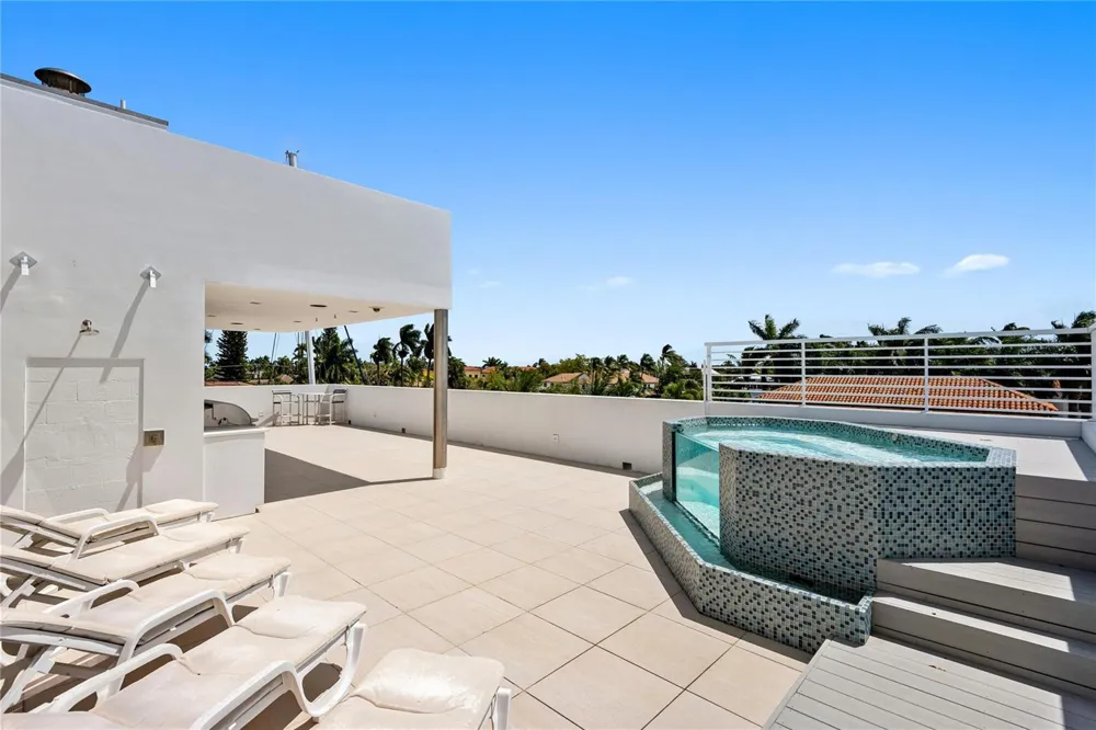 500 Isle Of Capri Drive Fort Lauderdale, FL 33301