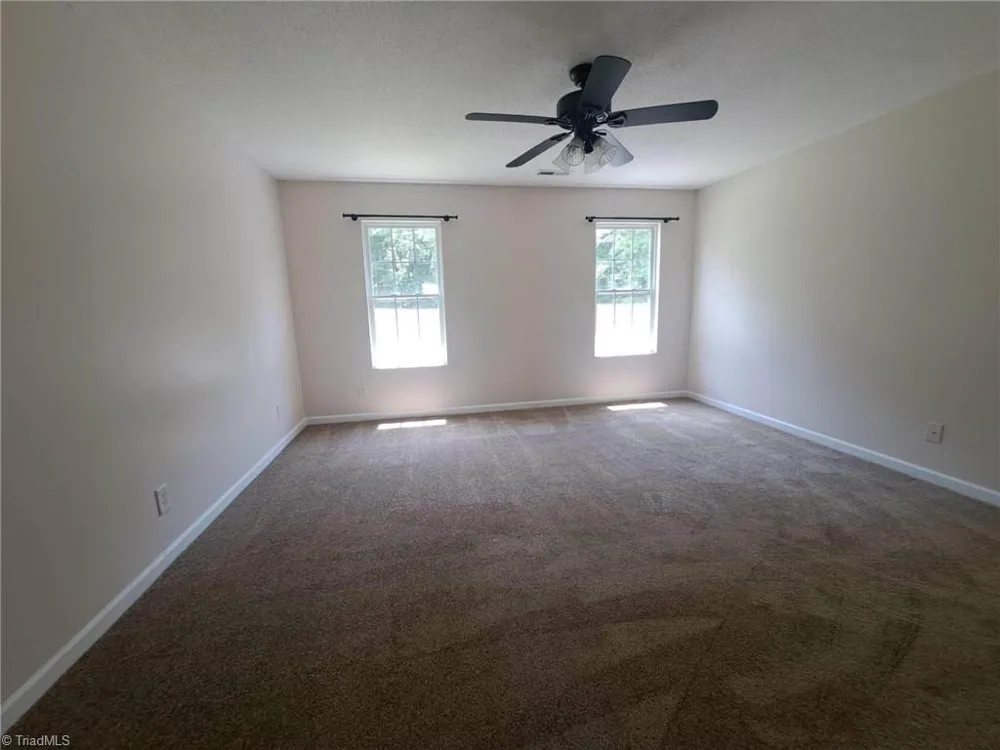 532 Rockbridge Drive Kernersville, NC 27284