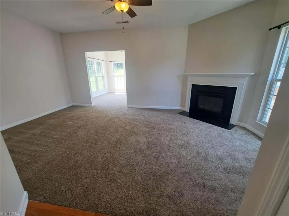 532 Rockbridge Drive Kernersville, NC 27284