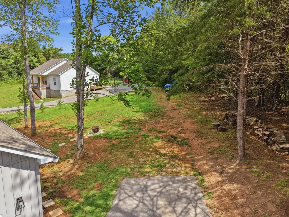 70 River Oaks Dr Sparta, TN 38583