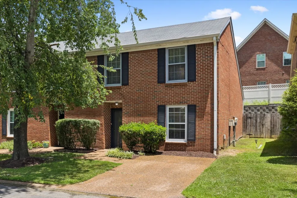 1129 W Main St #8 Franklin, TN 37064