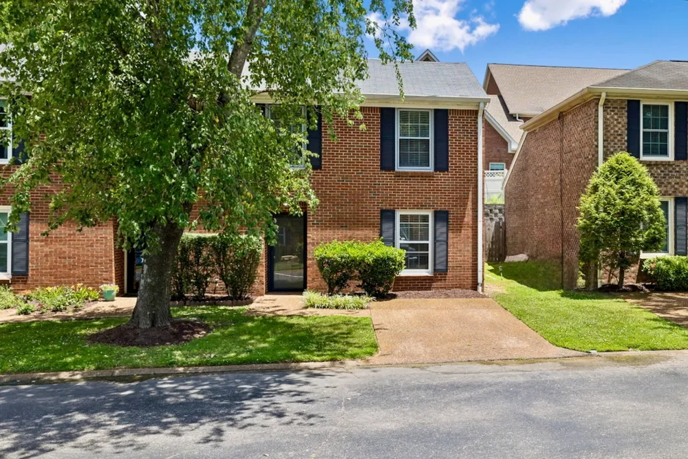 1129 W Main St #8 Franklin, TN 37064