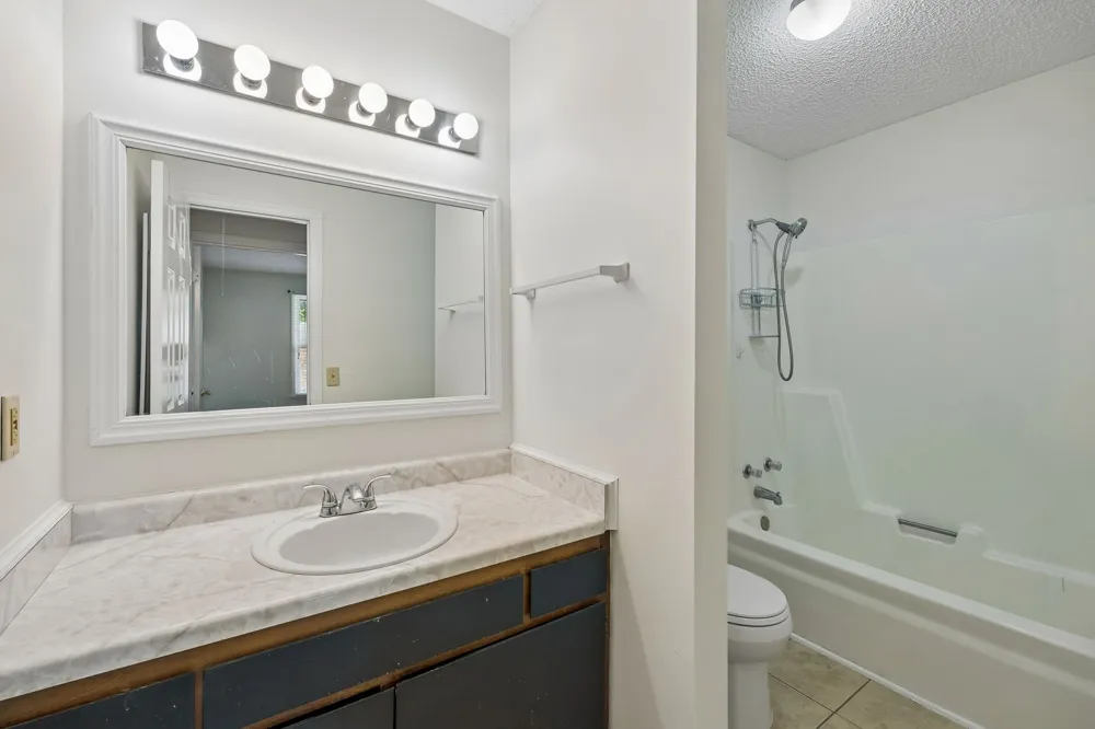 1129 W Main St #8 Franklin, TN 37064