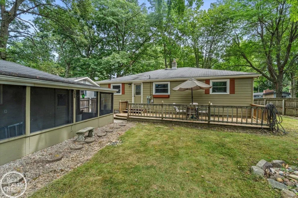 2845 Monticello Drive Port Huron City, MI 48060
