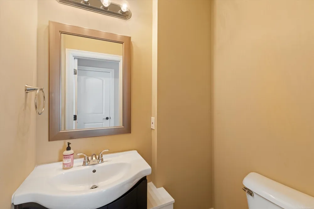 342 Marias Avenue Clawson City, MI 48017