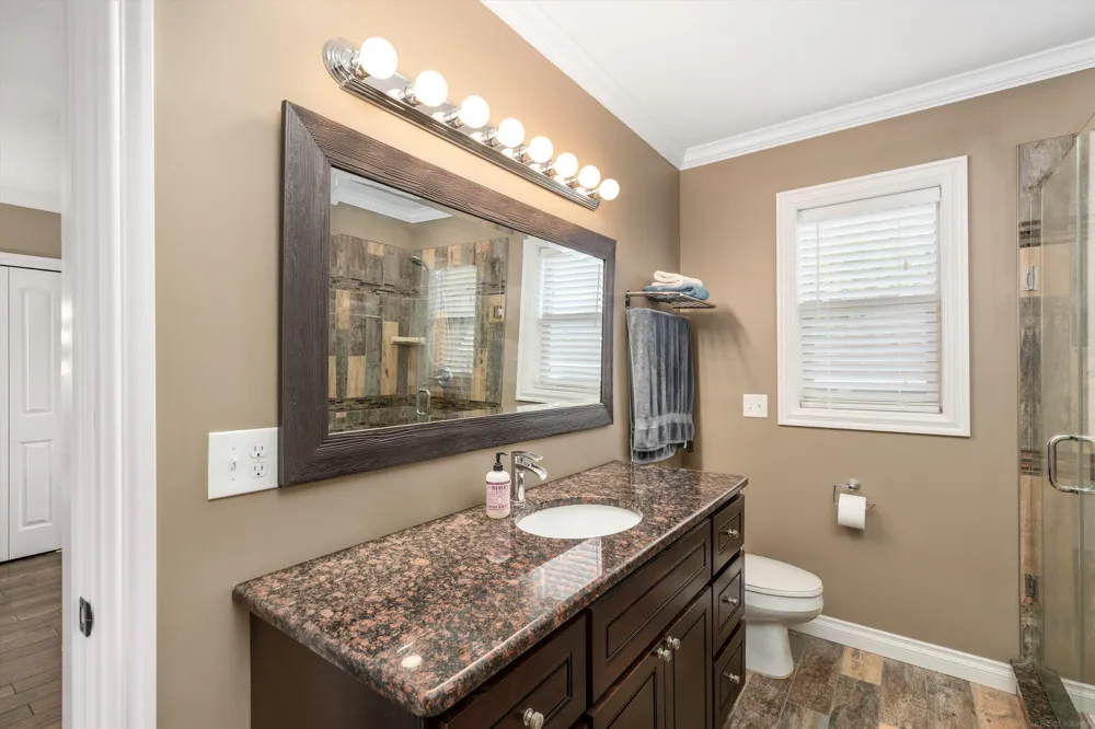 342 Marias Avenue Clawson City, MI 48017