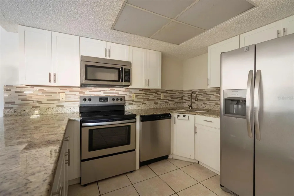 1649 SUNNY BROOK LANE NE #B105 Palm Bay, FL 32905