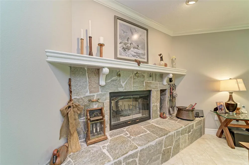 3706 AVENIDA MADERA Bradenton, FL 34210