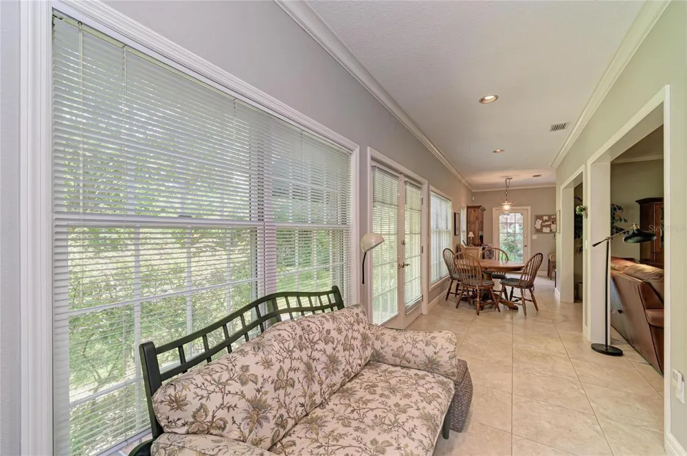 3706 AVENIDA MADERA Bradenton, FL 34210