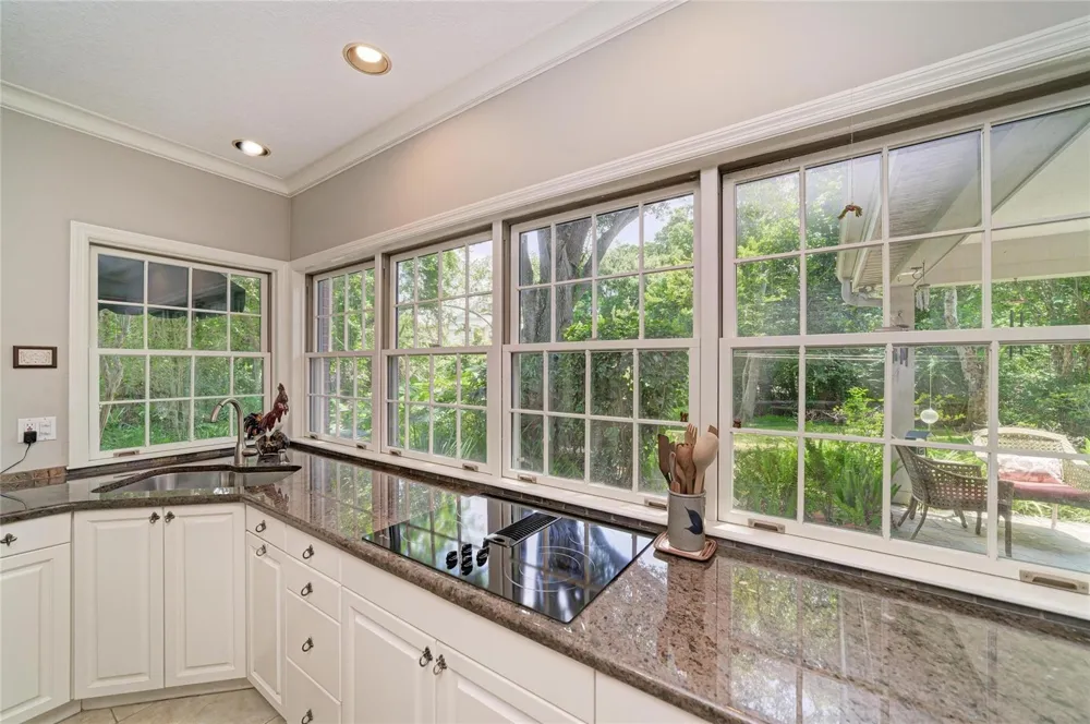 3706 AVENIDA MADERA Bradenton, FL 34210