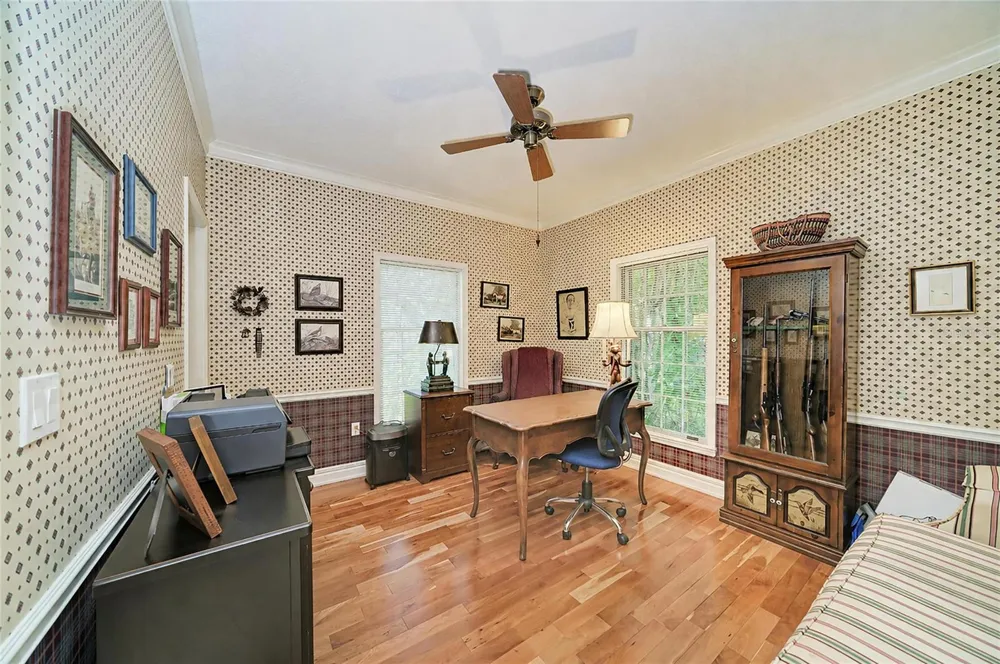 3706 AVENIDA MADERA Bradenton, FL 34210