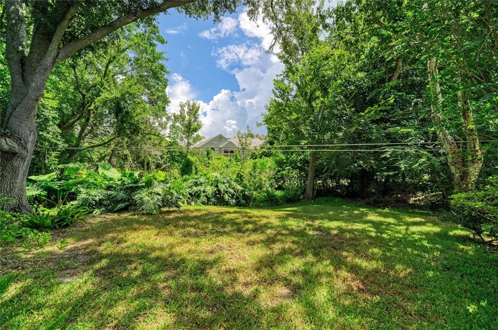 3706 AVENIDA MADERA Bradenton, FL 34210