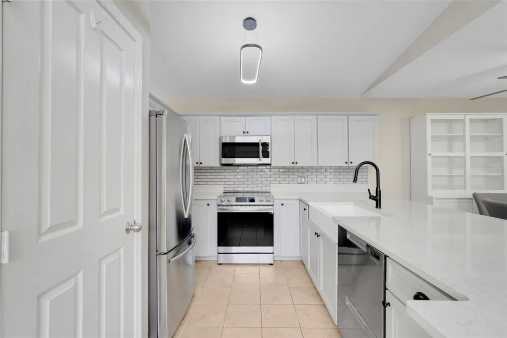 8807 CRAYSON COURT Kissimmee, FL 34747