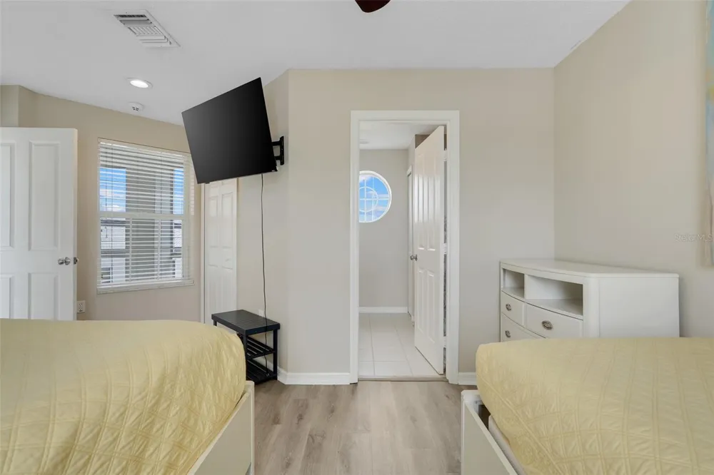 8807 CRAYSON COURT Kissimmee, FL 34747