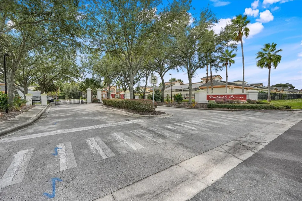 8807 CRAYSON COURT Kissimmee, FL 34747