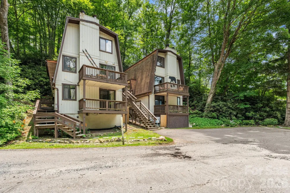 30 Creekside Drive #A Banner Elk, NC 28604