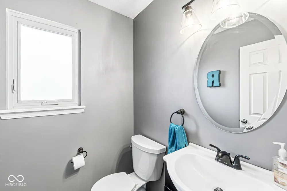 8451 Ardennes Drive Fishers, IN 46038