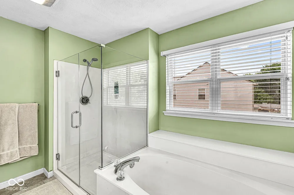 8451 Ardennes Drive Fishers, IN 46038