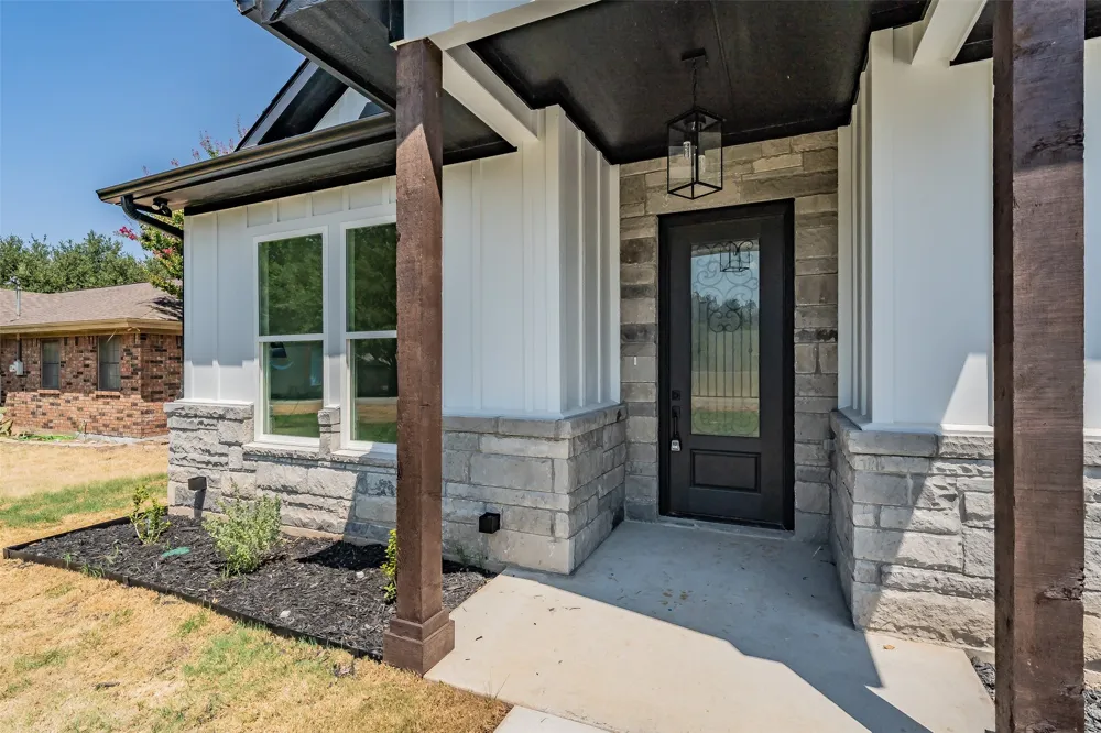 305 Hobbs Avenue Boyd, TX 76023