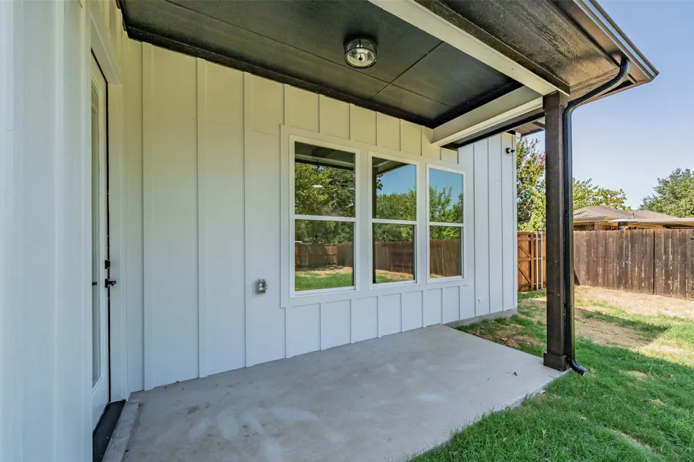 305 Hobbs Avenue Boyd, TX 76023