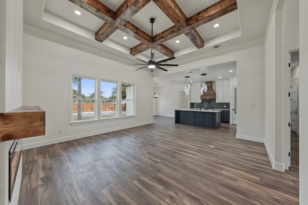 305 Hobbs Avenue Boyd, TX 76023