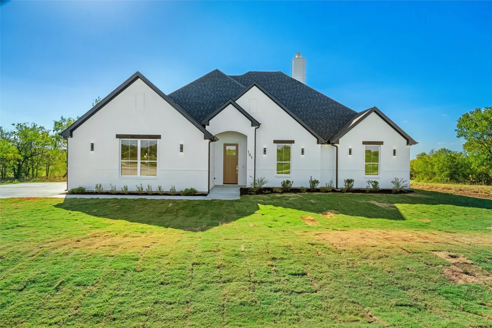 101 Barefoot Bay Boulevard Corsicana, TX 75109