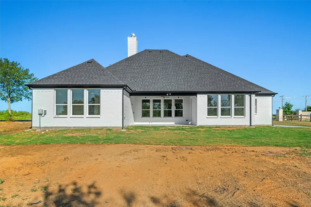 101 Barefoot Bay Boulevard Corsicana, TX 75109