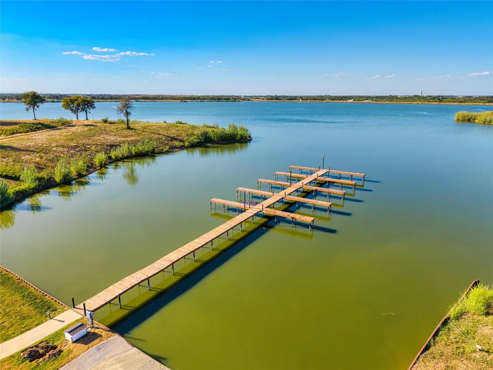 101 Barefoot Bay Boulevard Corsicana, TX 75109