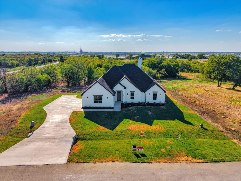 101 Barefoot Bay Boulevard Corsicana, TX 75109