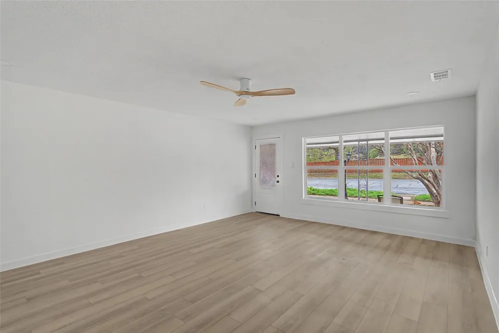 1411 W Gandy Street Denison, TX 75020