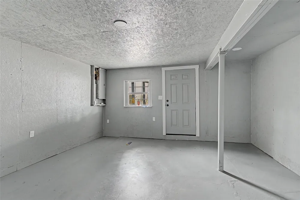 1411 W Gandy Street Denison, TX 75020