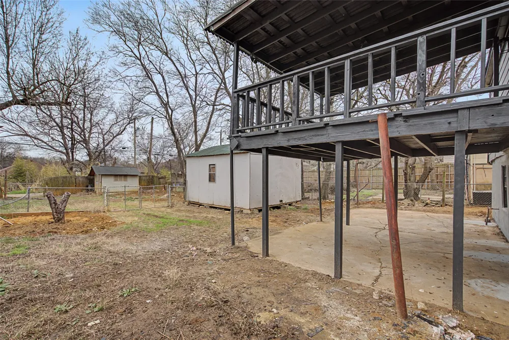 1411 W Gandy Street Denison, TX 75020
