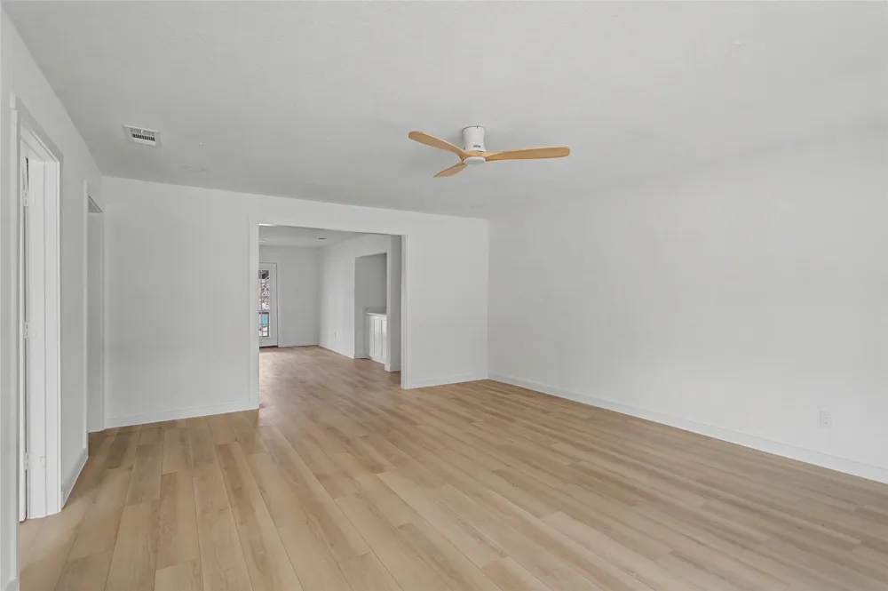 1411 W Gandy Street Denison, TX 75020