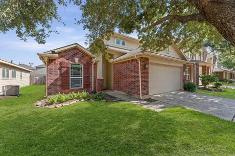 24530 Lakecrest Town Drive
