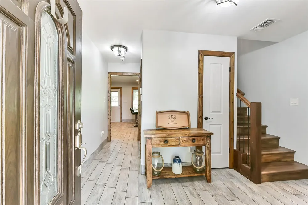 4190 County Road 145 Alvin, TX 77511