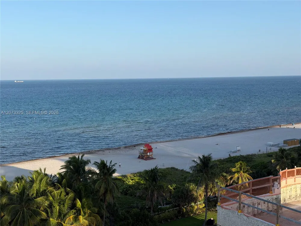 2457 Collins Ave #1405 Miami Beach, FL 33140