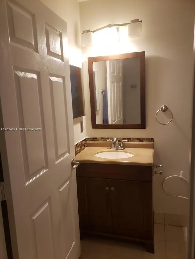 20815 NW 15th St Pembroke Pines, FL 33029