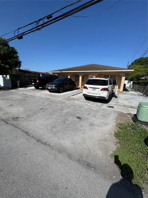 5530 E 6th Ave #101
