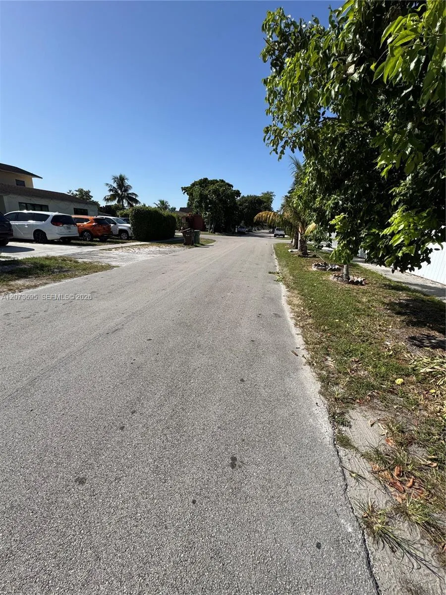 5530 E 6th Ave #101 Hialeah, FL 33013