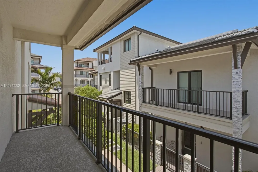 4532 NW 83 PSGE #0 Doral, FL 33166