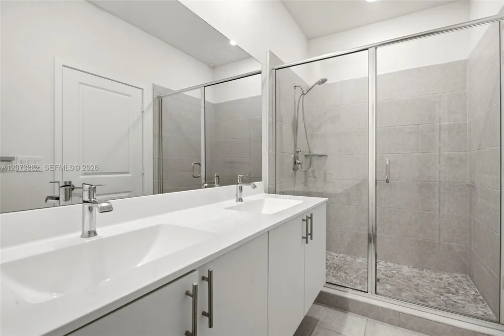 4532 NW 83 PSGE #0 Doral, FL 33166