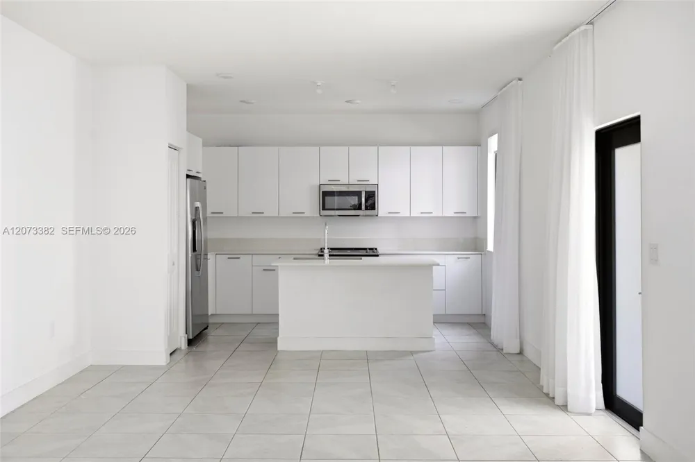 4532 NW 83 PSGE #0 Doral, FL 33166