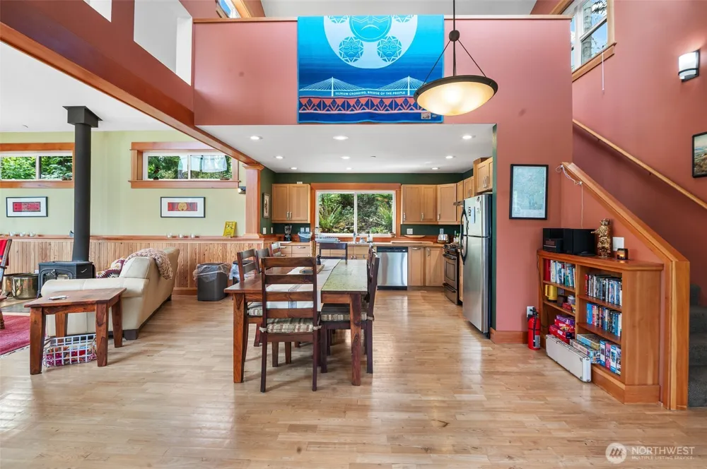 2190 W Cushman Ridge Drive Hoodsport, WA 98563